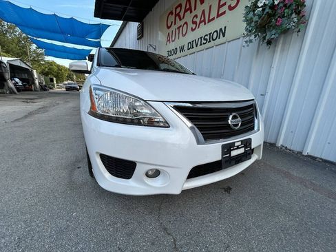 Used 2015 Nissan Sentra SR w/ Navigation Package FWD image 3