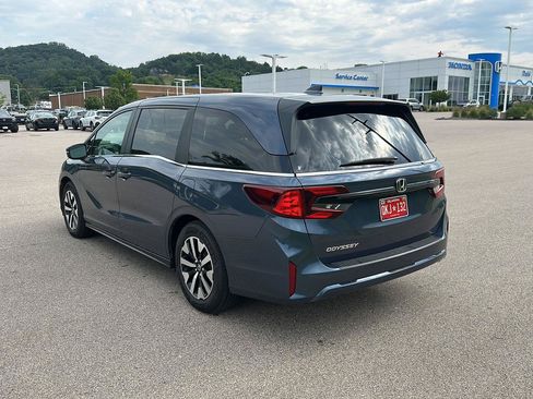 Used 2025 Honda Odyssey EX-L image 5