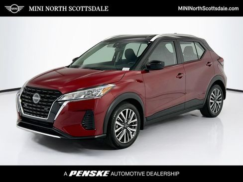 Used 2023 Nissan Kicks SV FWD image 1