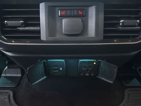 Used 2021 Ford F150 Lariat w/ Equipment Group 502A High image 24