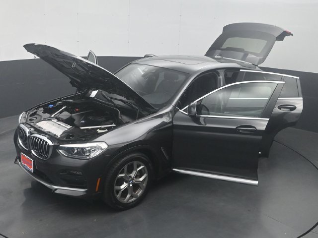 Used 2021 BMW X4 xDrive30i AWD/4WD image 45