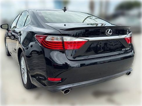 Used 2013 Lexus ES 350 w/ Luxury Pkg FWD image 4