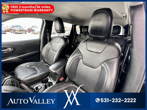 Used 2019 Jeep Cherokee Limited image 14