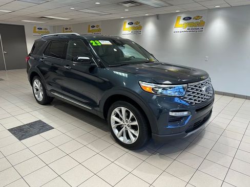 Used 2023 Ford Explorer Platinum w/ Technology Package AWD/4WD image 1