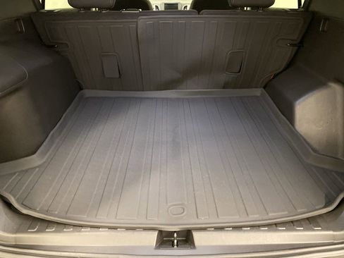 Used 2023 Chevrolet Equinox LS w/ LS Convenience Package image 8