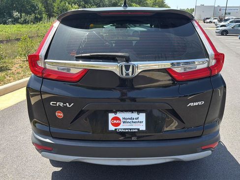 Used 2017 Honda CR-V LX image 2