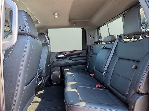 Used 2024 GMC Sierra 2500 Denali w/ Denali Reserve Package image 13