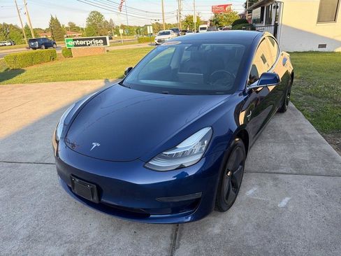 Used 2018 Tesla Model 3 Long Range RWD image 4