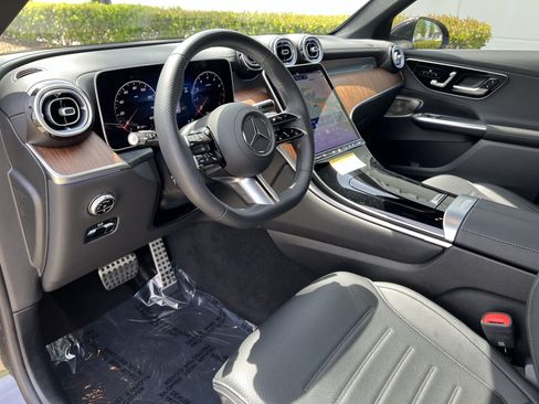 Certified 2025 Mercedes-Benz GLC 300 4MATIC image 17
