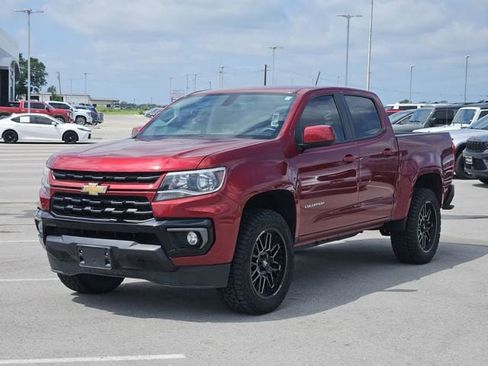 Used 2021 Chevrolet Colorado LT w/ LT Convenience Package RWD image 3