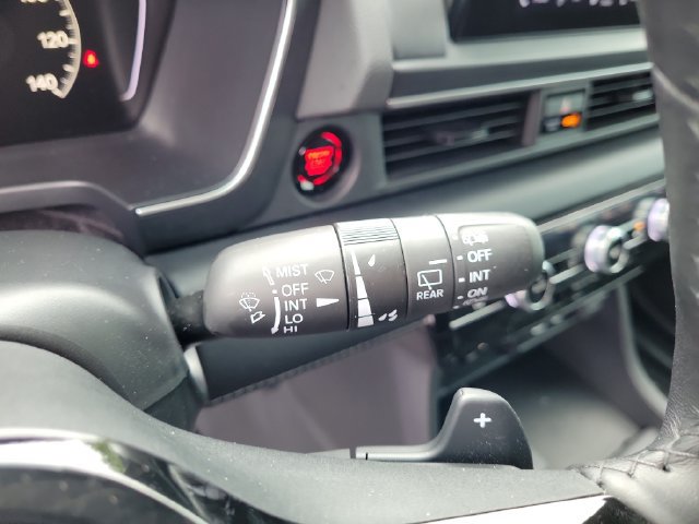 Used 2025 Honda Pilot EX-L image 26