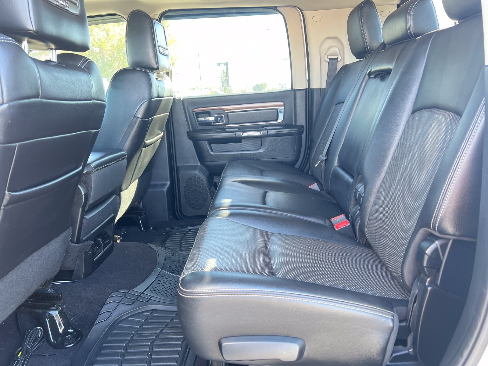 Used 2014 RAM 3500 Laramie AWD/4WD image 26