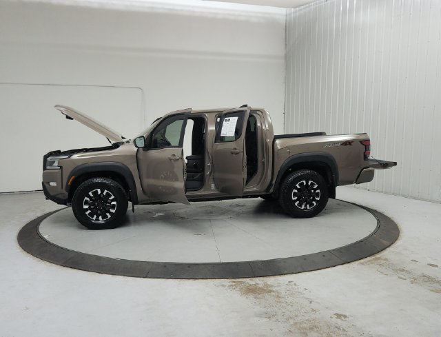 Used 2024 Nissan Frontier PRO-4X w/ Off-Road Protection Package AWD/4WD image 12