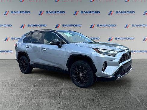 Used 2023 Toyota RAV4 XSE AWD/4WD image 7