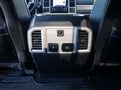 Used 2020 Ford F250 Lariat w/ Lariat Value Package AWD/4WD image 32