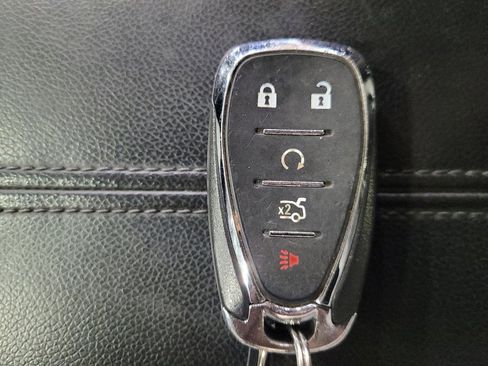 Used 2020 Chevrolet Malibu LT image 32