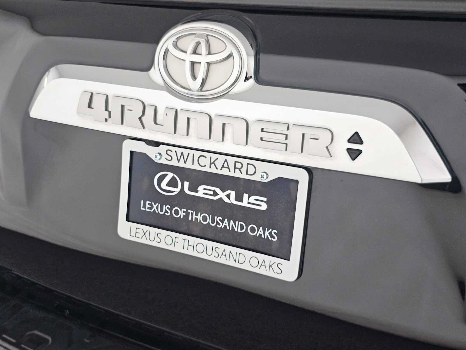 Used 2022 Toyota 4Runner Limited AWD/4WD image 14