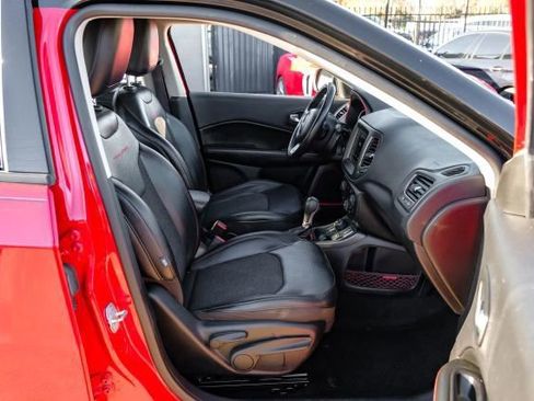 Used 2019 Jeep Compass Trailhawk image 39