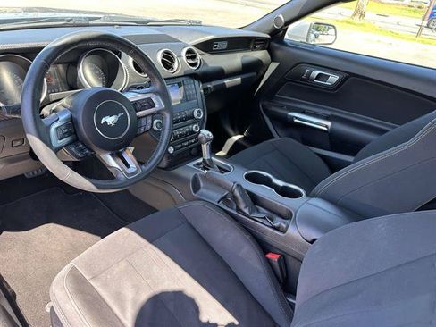 Used 2020 Ford Mustang Coupe RWD image 34