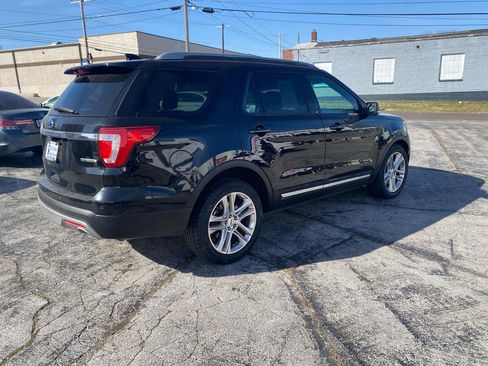 Used 2016 Ford Explorer XLT w/ Equipment Group 202A image 14