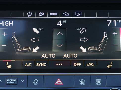 Used 2023 Audi Q8 Premium w/ Convenience Package image 12