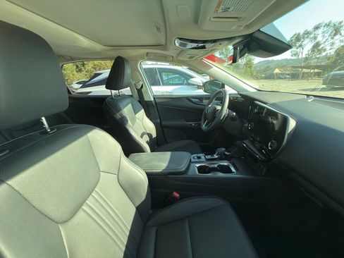 Used 2024 Lexus NX 250 FWD image 8