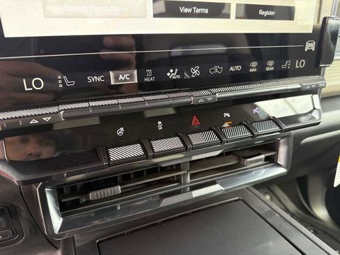 New 2026 GMC Hummer EV 2X image 7