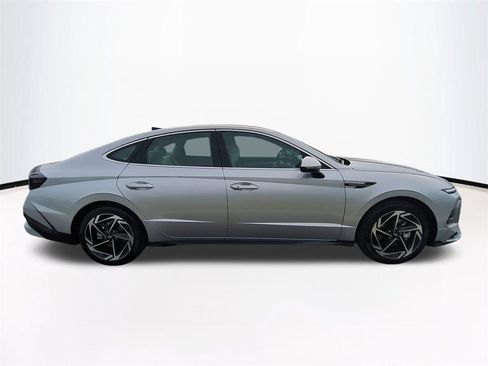 New 2026 Hyundai Sonata SEL image 4