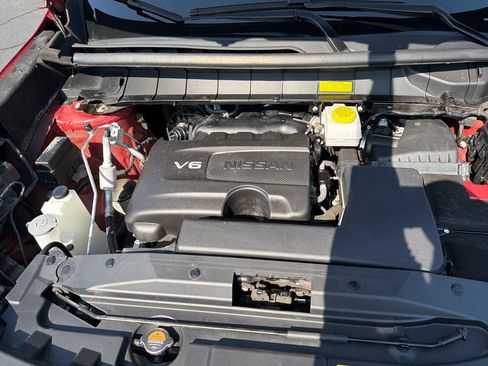 Used 2022 Nissan Pathfinder SL AWD/4WD image 17