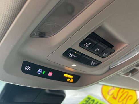 Certified 2023 Buick Envision Essence w/ Sport Touring Package image 14