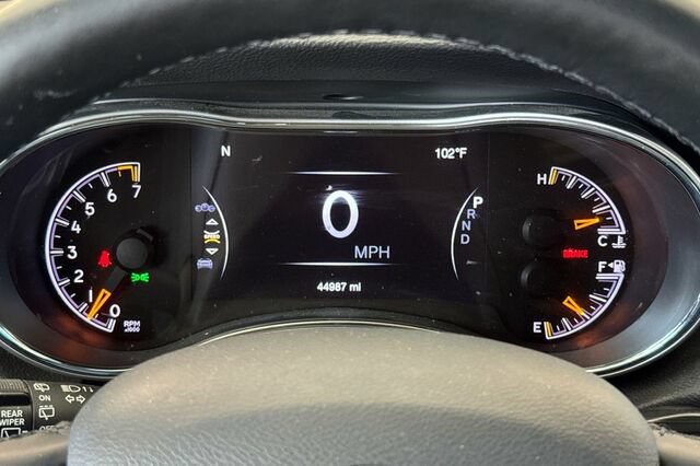 Certified 2022 Jeep Grand Cherokee Laredo X AWD/4WD image 22