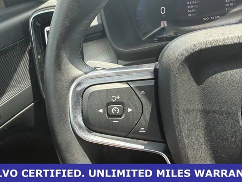 Certified 2025 Volvo XC40 B5 Plus AWD/4WD image 21