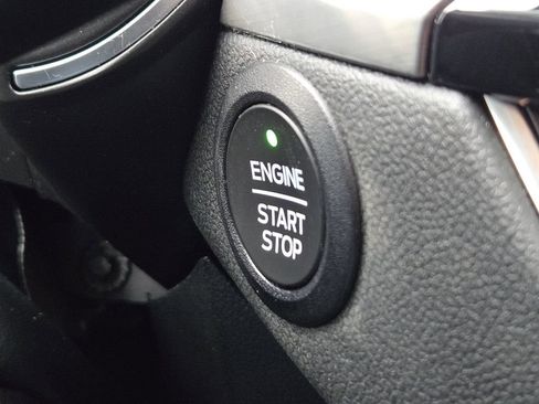 Used 2021 Ford Escape Titanium AWD/4WD image 16