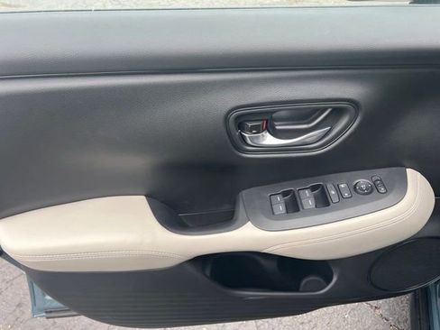 New 2026 Honda HR-V LX image 19