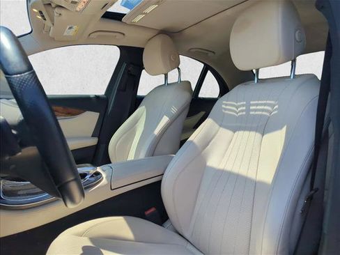 Used 2018 Mercedes-Benz E 300 image 17