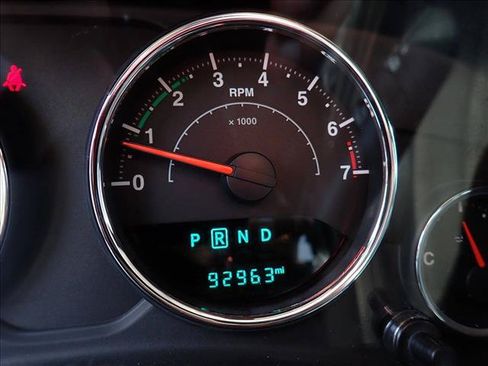 Used 2014 Jeep Wrangler Unlimited Rubicon w/ Connectivity Group AWD/4WD image 20