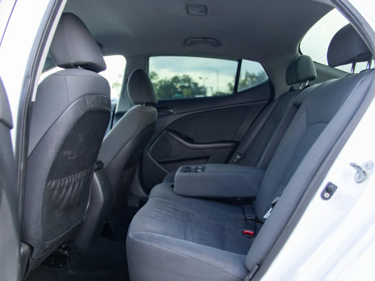 Used 2015 Kia Optima LX FWD image 19