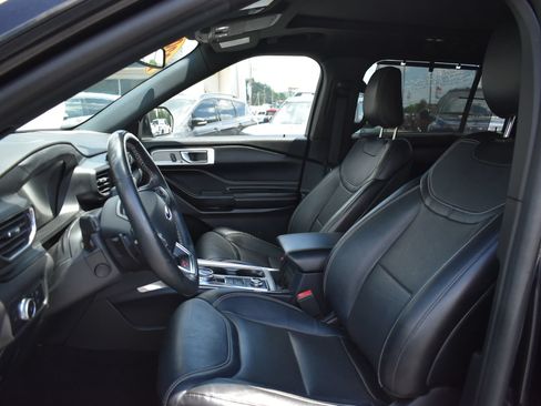 Used 2020 Ford Explorer ST AWD/4WD image 16