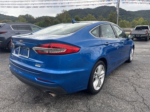 Used 2019 Ford Fusion SEL image 11