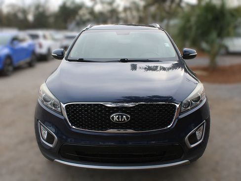 Used 2017 Kia Sorento EX image 17