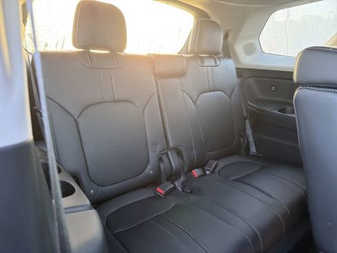 Used 2025 Honda Pilot Elite image 22