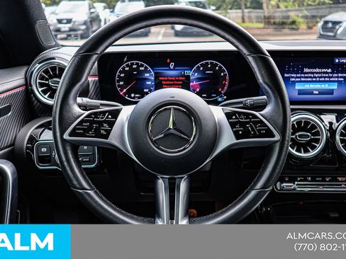 Used 2025 Mercedes-Benz CLA 250 4MATIC image 23