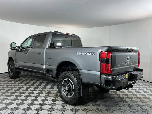 Used 2023 Ford F350 Lariat w/ Lariat Ultimate Package AWD/4WD image 6