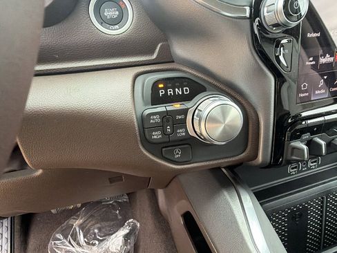 New 2026 RAM 1500 Laramie AWD/4WD image 26
