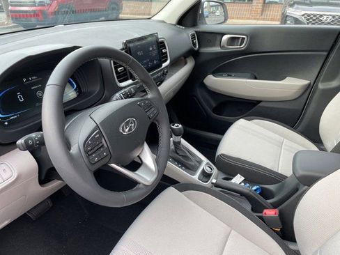 New 2025 Hyundai Venue SEL image 6