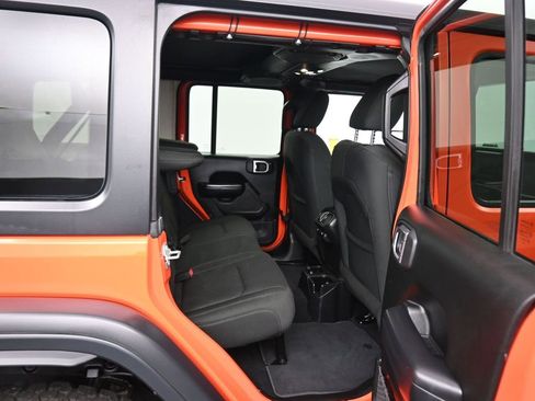 Used 2019 Jeep Wrangler Unlimited Sport S image 30