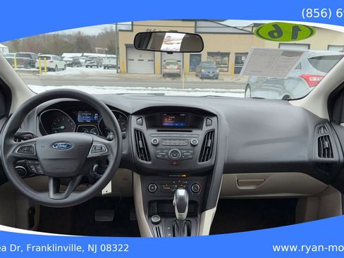 Used 2016 Ford Focus SE image 9