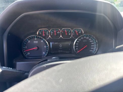Used 2019 Chevrolet Silverado 1500 LT w/ All Star Edition RWD image 9