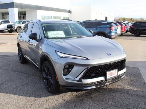 New 2025 Buick Envision Sport Touring AWD/4WD image 7