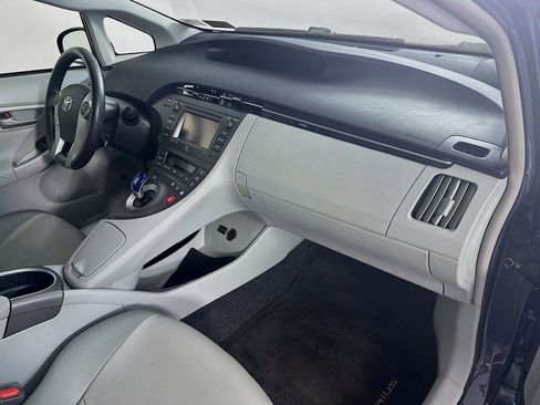 Used 2014 Toyota Prius Four image 30